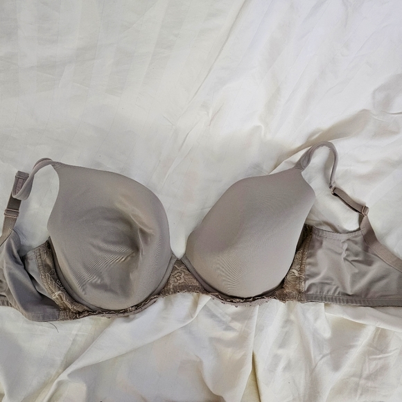 Cacique Other - Cacique Bra 40DDD in Tan